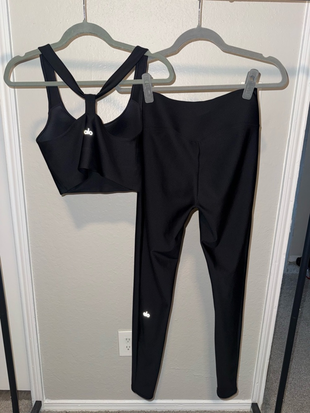 ALO Yoga Black High-Waist Leggings with Matching Sports Bra Set